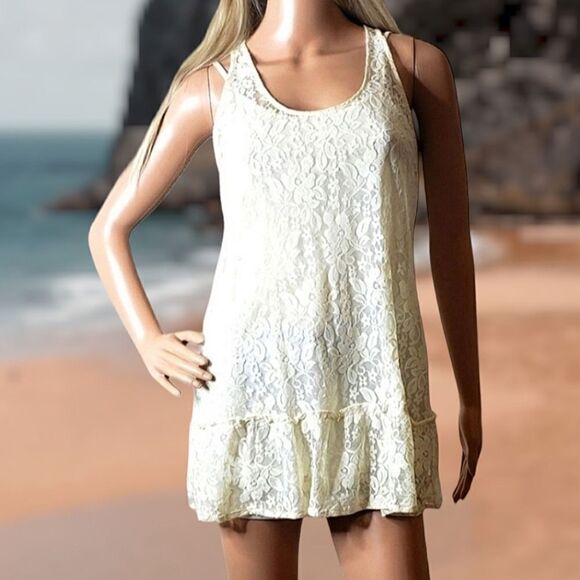 CrissCross Lace Ruffled Tank Top - Picture 1 of 6